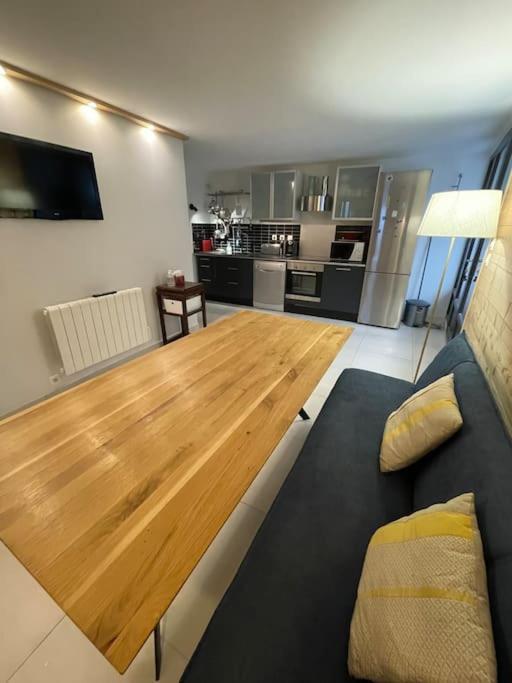 Le Sarana : 75M2, Calme, Belle Vue Avec Terrasse. Apartment Les Deux Alpes Luaran gambar