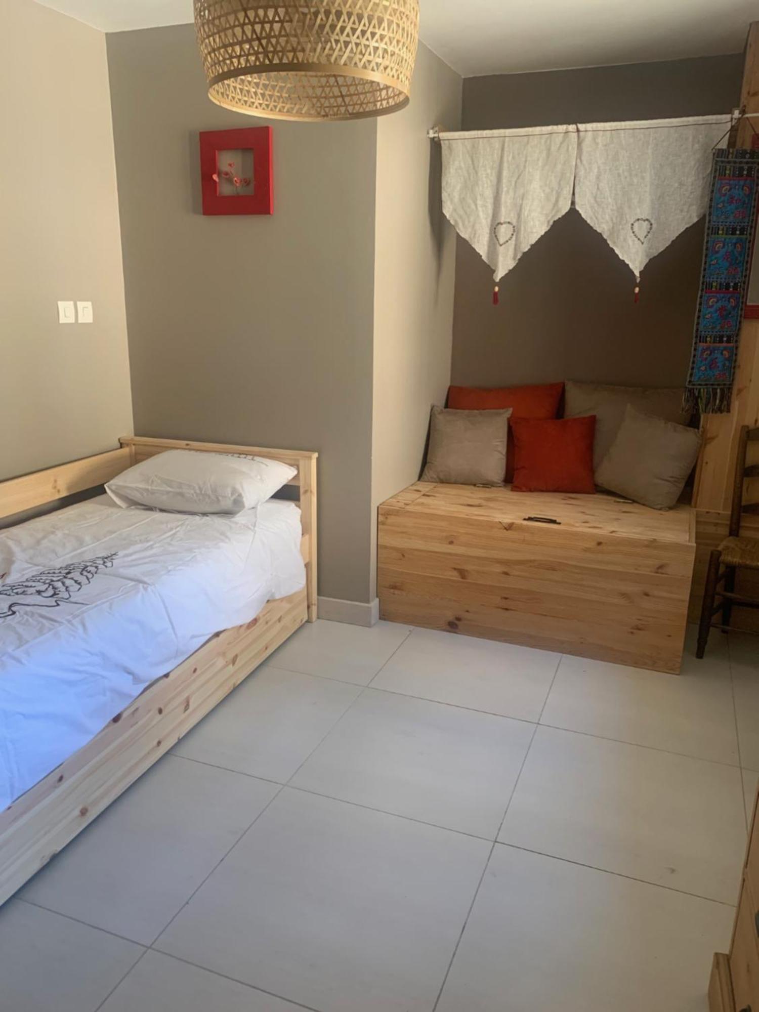 Le Sarana : 75M2, Calme, Belle Vue Avec Terrasse. Apartment Les Deux Alpes Luaran gambar